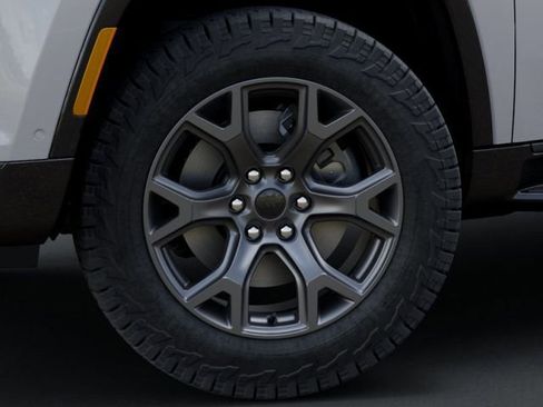 New 2026 Jeep Grand Wagoneer 4WD image 8