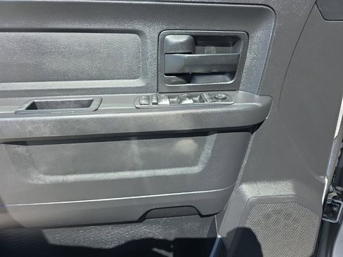 Used 2016 RAM 1500 Express AWD/4WD image 13