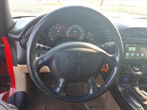 Used 2001 Chevrolet Corvette Coupe w/ Preferred Equipment Group1 image 21