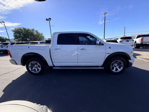 Used 2016 RAM 1500 Laramie w/ Convenience Group AWD/4WD image 2