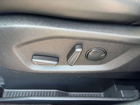 Used 2024 Ford Edge SEL w/ Convenience Package AWD/4WD image 13