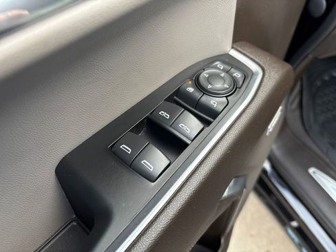 Used 2023 Chevrolet Silverado 1500 LTZ w/ LTZ Premium Package image 15