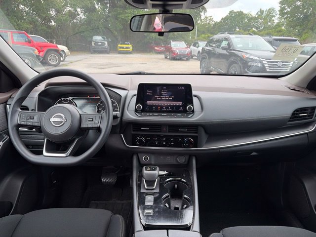 Used 2023 Nissan Rogue S FWD image 26