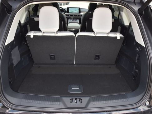 New 2026 Lincoln Aviator Reserve AWD/4WD image 37