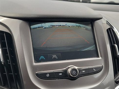 Used 2017 Chevrolet Cruze LT w/ Convenience Package image 16