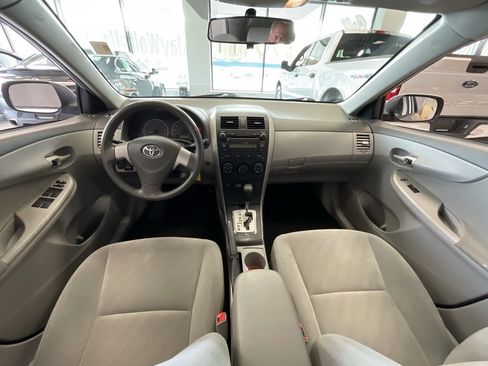 Used 2010 Toyota Corolla LE image 7