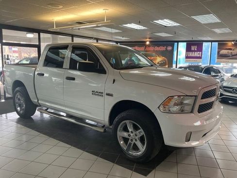 Used 2014 RAM 1500 Express image 37