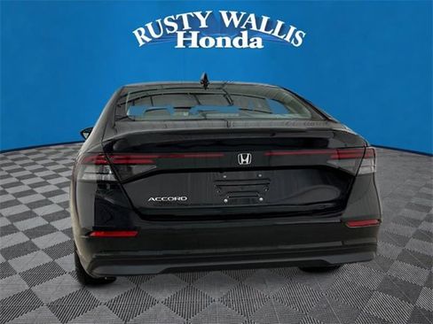 New 2025 Honda Accord LX image 4