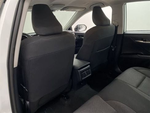 Used 2025 Toyota Camry LE image 17