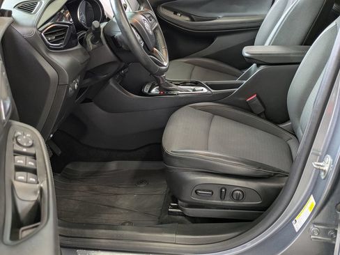 Used 2022 Buick Encore GX Select w/ Sport Touring Package FWD image 7