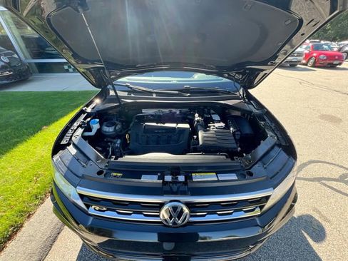 Certified 2021 Volkswagen Tiguan SE R-Line image 25