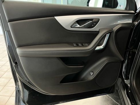 Used 2023 Chevrolet Blazer LT image 14