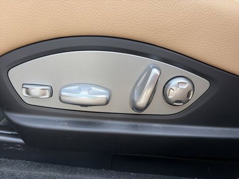 Used 2015 Porsche Panamera S image 19