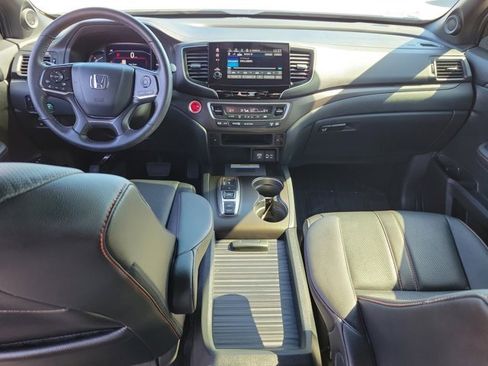 Used 2023 Honda Passport TrailSport image 19