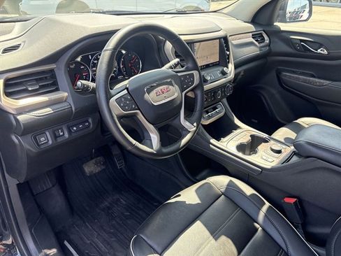 Used 2023 GMC Acadia Denali w/ Denali Technology Package AWD/4WD image 10