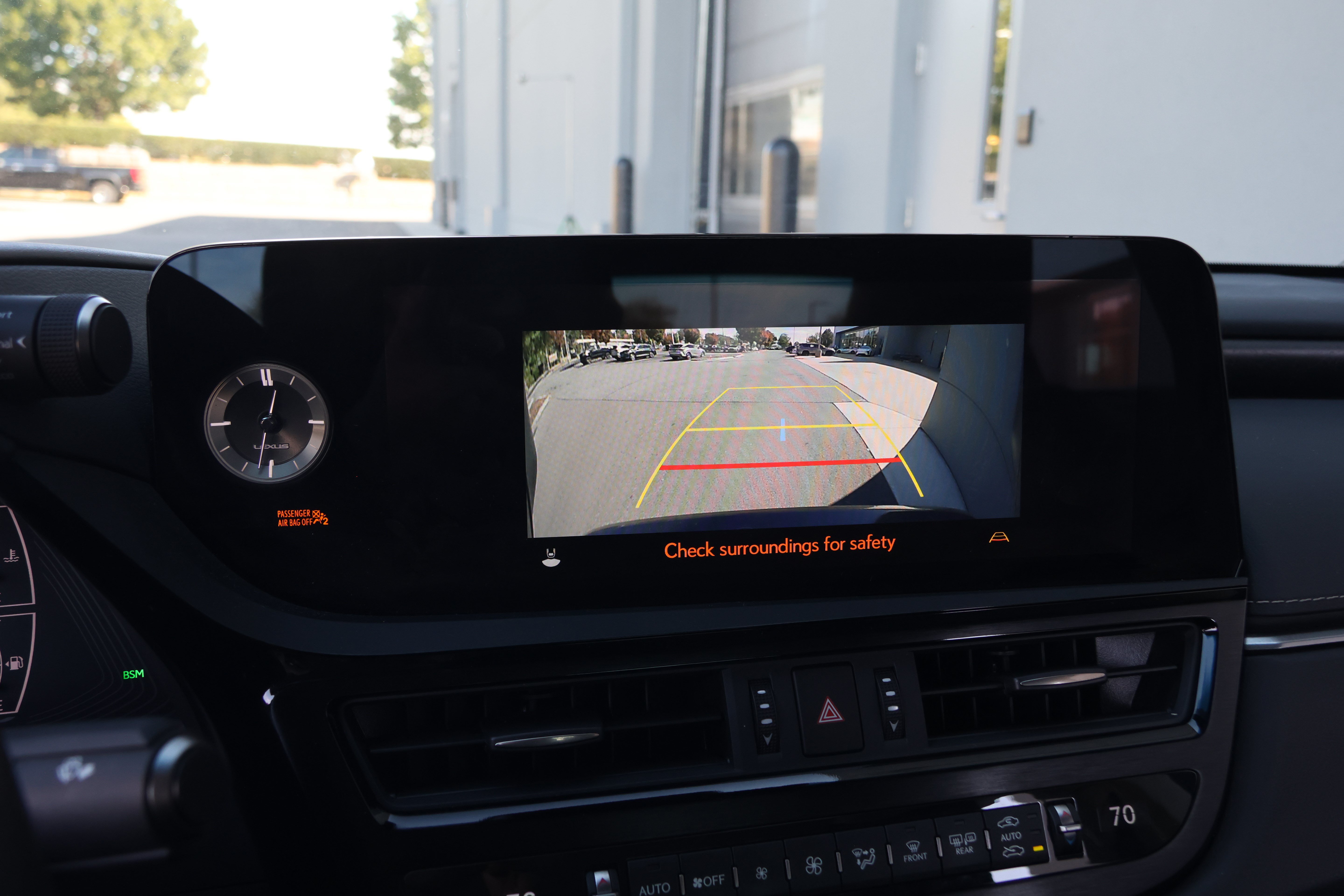 Used 2025 Lexus ES 350 w/ Accessory Package (Z2) FWD image 19