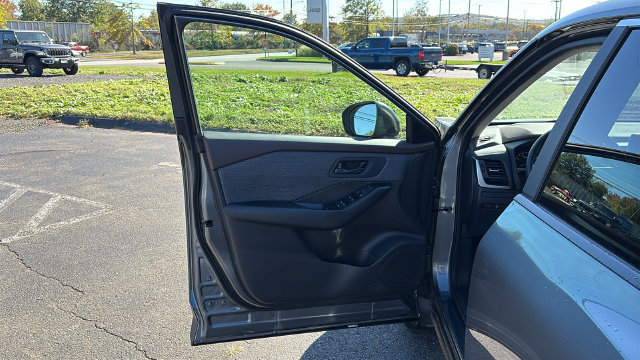 Certified 2023 Nissan Rogue S AWD/4WD image 8