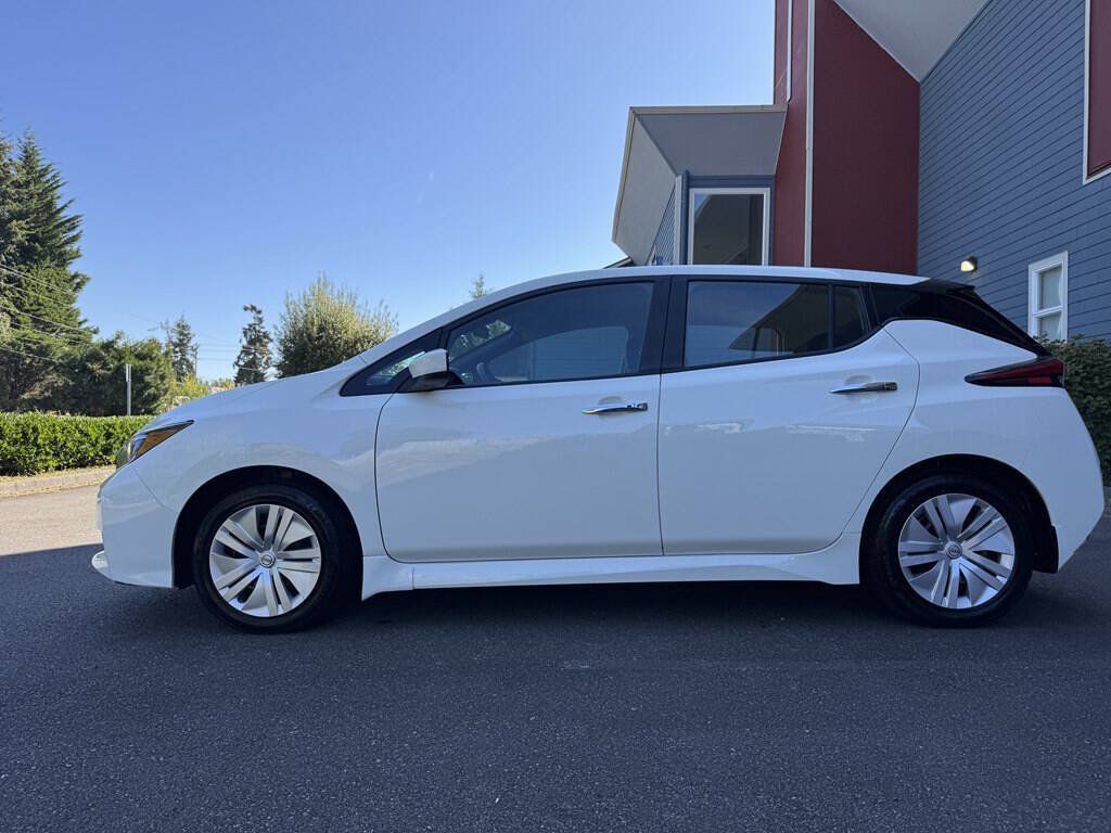 Used 2025 Nissan Leaf S FWD image 5