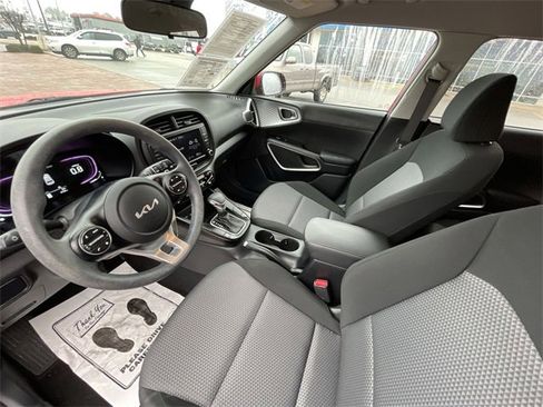 Used 2024 Kia Soul LX w/ Option Group 015 image 14