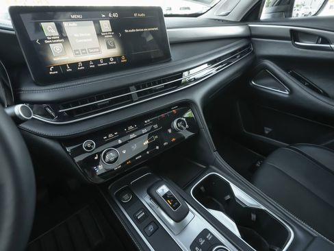 Used 2025 INFINITI QX60 Luxe image 10