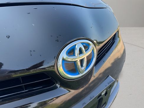 Used 2013 Toyota Prius Persona Series FWD image 30