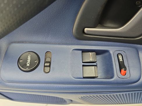 Used 2002 Honda S2000 image 21