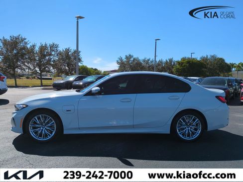 Used 2023 BMW 330e w/ Driving Assistance Package image 8