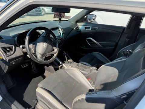 Used 2017 Hyundai Veloster Turbo FWD image 8