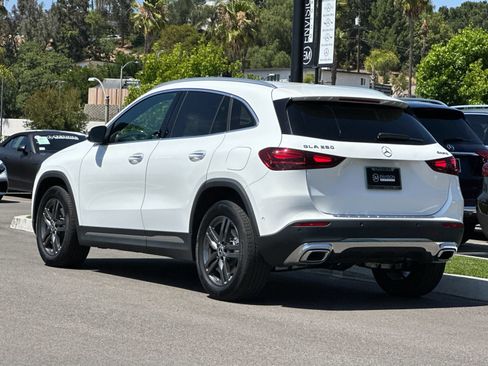 Certified 2026 Mercedes-Benz GLA 250 4MATIC image 5