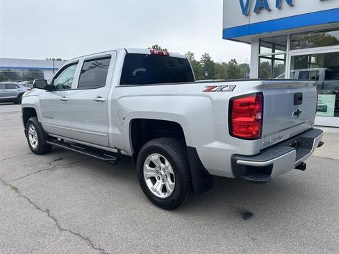 Certified 2018 Chevrolet Silverado 1500 LT w/ All Star Edition image 3