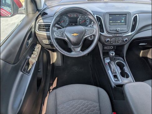 Used 2018 Chevrolet Equinox LT FWD image 11