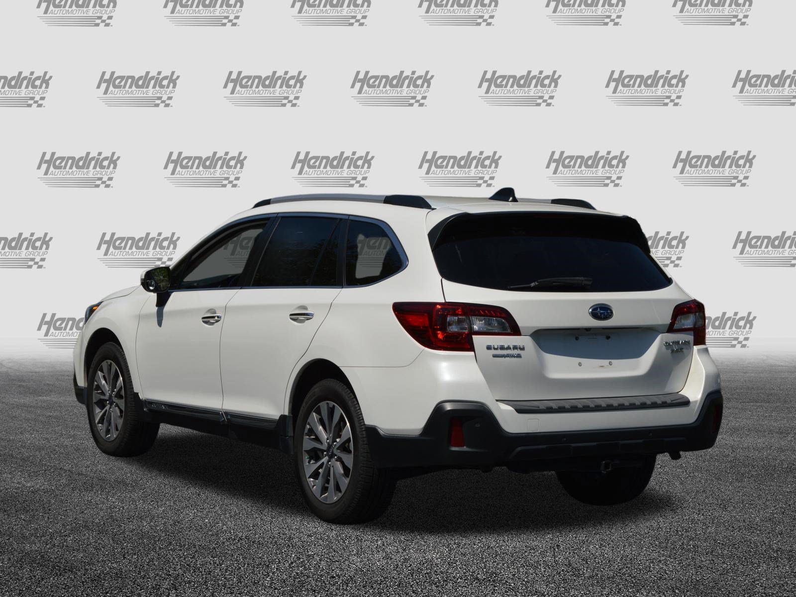 Used 2019 Subaru Outback 3.6R Touring w/ Popular Package #3A AWD/4WD image 9