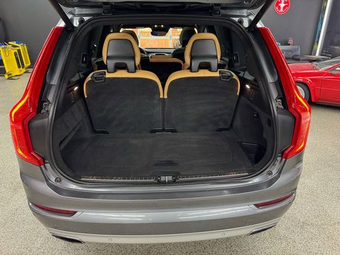 Used 2017 Volvo XC90 T6 Momentum w/ Vision Package image 16