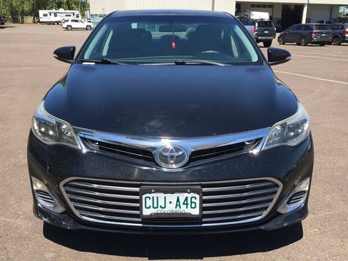 Used 2013 Toyota Avalon XLE FWD image 9