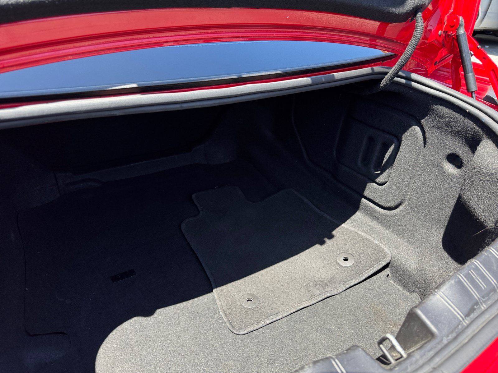Used 2020 Chevrolet Camaro SS RWD image 18