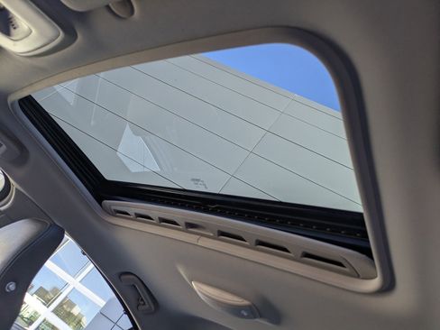 Used 2018 Volvo S60 T5 Inscription image 16