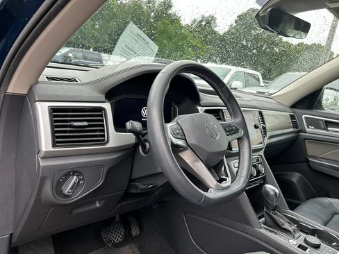 Used 2021 Volkswagen Atlas SEL Premium AWD/4WD image 9