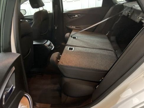 Used 2018 Chevrolet Malibu LT image 13