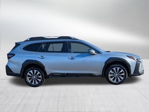 Used 2023 Subaru Outback Touring XT image 8