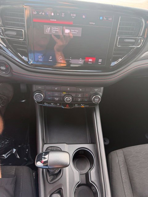 Used 2025 Dodge Durango GT AWD/4WD image 31
