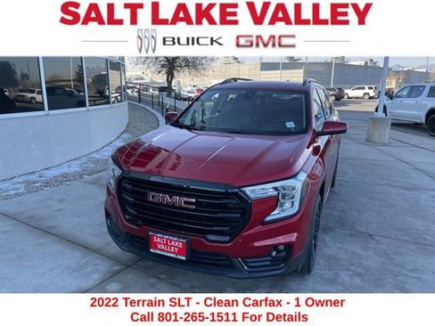 Used 2022 GMC Terrain SLT w/ Elevation Edition image 1
