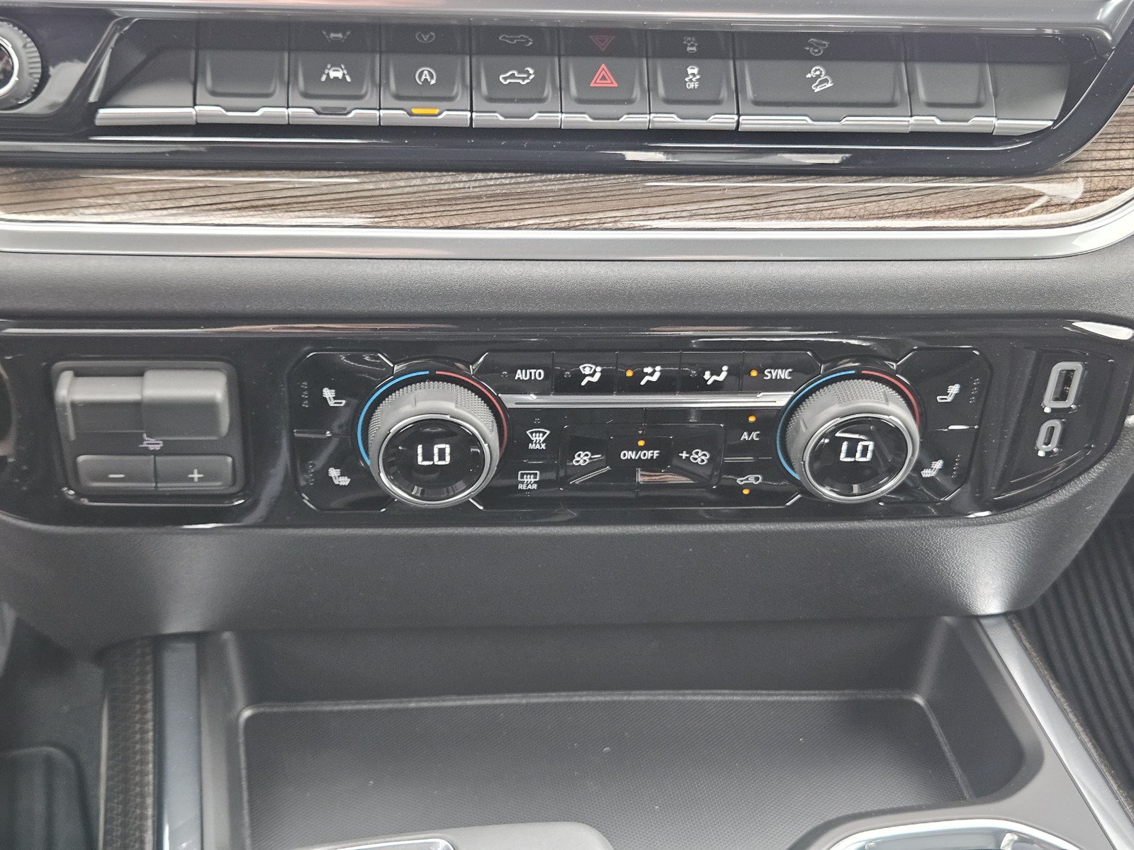 New 2026 Chevrolet Silverado 1500 RST w/ Texas Edition Plus AWD/4WD image 14