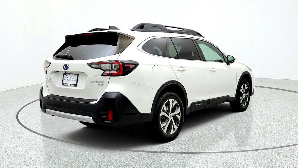 Used 2022 Subaru Outback Limited XT AWD/4WD image 5