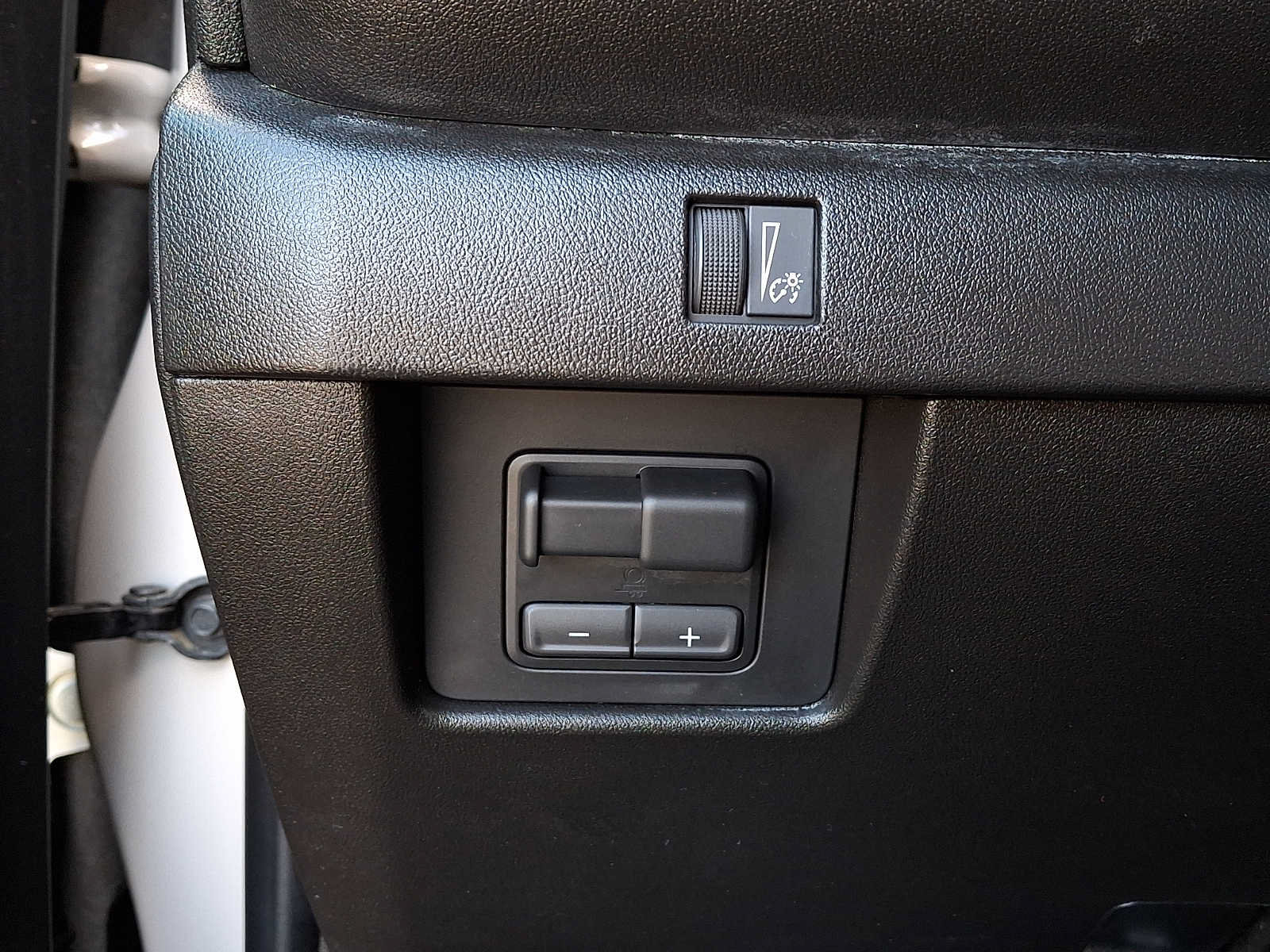 Used 2026 Chevrolet Colorado Trail Boss AWD/4WD image 25