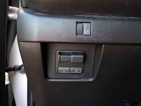Used 2026 Chevrolet Colorado Trail Boss AWD/4WD image 25