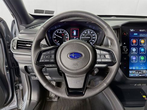 Used 2025 Subaru Forester Touring AWD/4WD image 3
