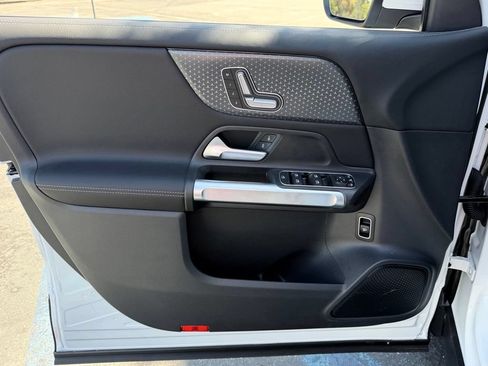 New 2026 Mercedes-Benz GLB 250 image 15