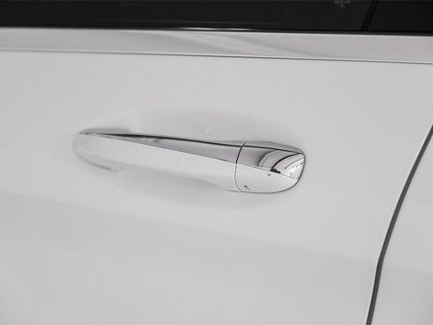 Used 2021 Mercedes-Benz C 300 Sedan w/ Premium Package image 43