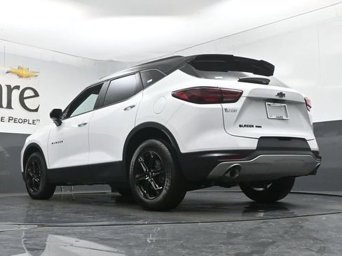 Used 2023 Chevrolet Blazer LT w/ Convenience Package AWD/4WD image 5