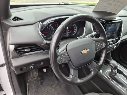 Used 2022 Chevrolet Traverse LT AWD/4WD image 21